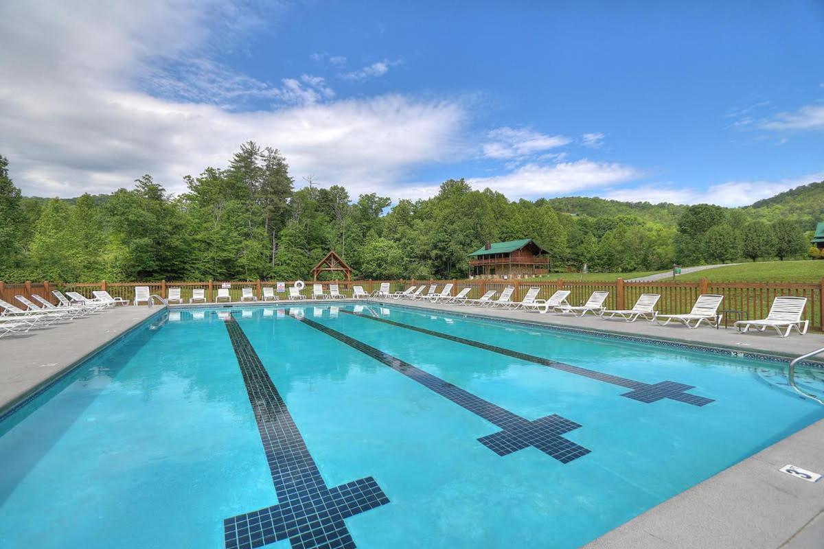 Alpine Joy-Hot Tub, Pond Access ,1089 Of Free Tickets For Each Paid Day, Dollywood And More! Townsend Exteriér fotografie